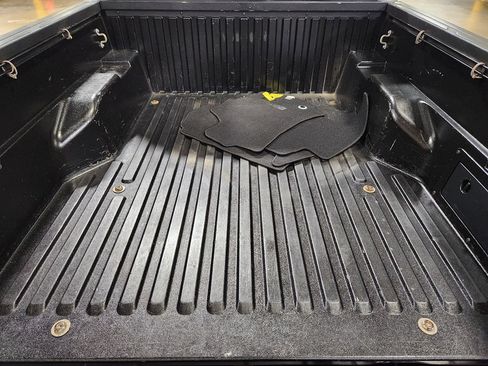 Used 2021 Toyota Tacoma SR5 RWD image 50