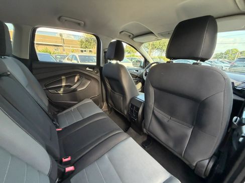 Used 2016 Ford Escape SE w/ Equipment Group 201A FWD image 14