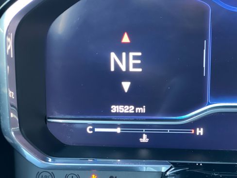 Used 2024 Chevrolet Silverado 2500 LT w/ Convenience Package image 25