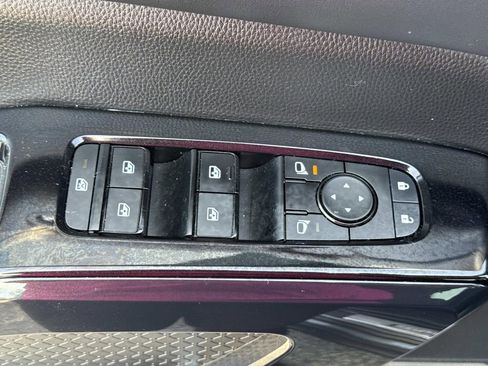 Certified 2022 Nissan Pathfinder SV image 20