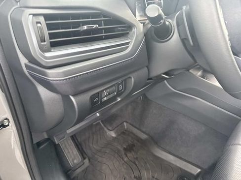 Used 2025 Subaru Forester Limited AWD/4WD image 27