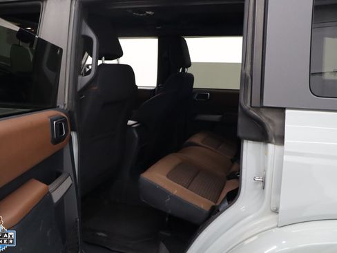 Used 2022 Ford Bronco Outer Banks AWD/4WD image 25