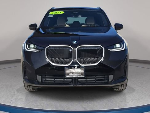 Used 2025 BMW X3 xDrive30i AWD/4WD image 3