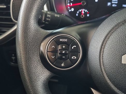 Used 2022 Kia Soul LX w/ Technology Package FWD image 16