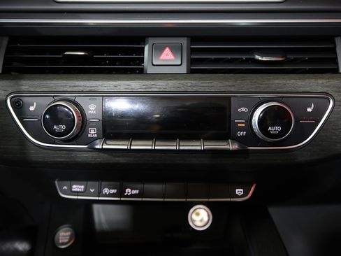 Used 2018 Audi A5 2.0T Premium image 22