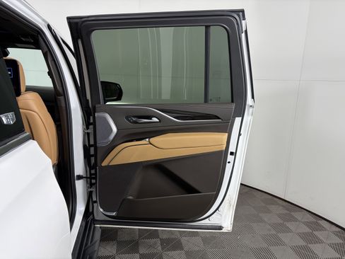 Certified 2024 Cadillac Escalade ESV Premium Luxury w/ Performance Package image 42