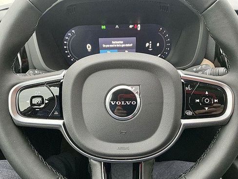 New 2026 Volvo XC60 B5 Plus w/ Protection Package Premier AWD/4WD image 21