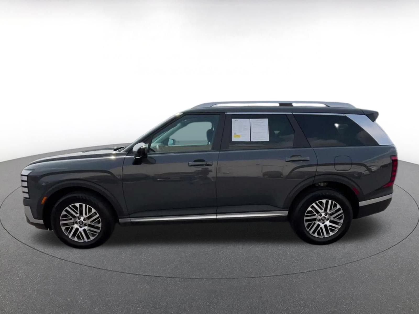 Used 2026 Hyundai Palisade SEL FWD image 8