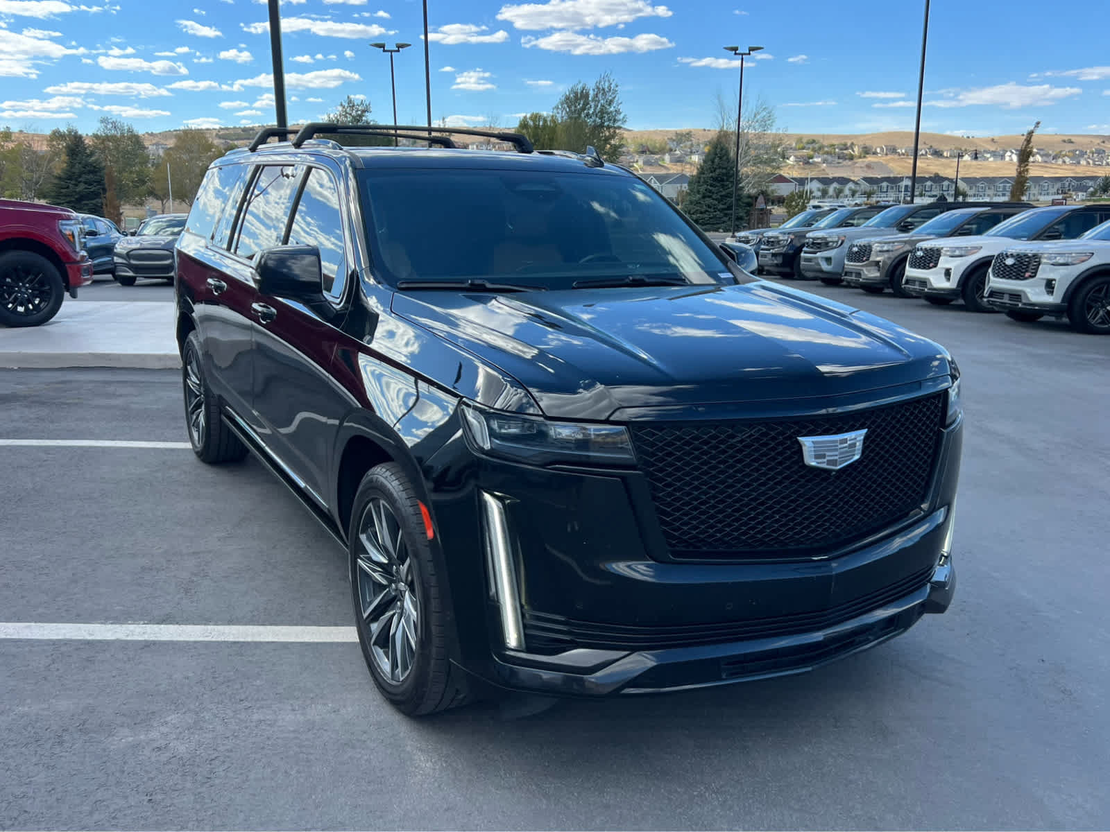 Used 2021 Cadillac Escalade ESV Sport w/ Driver Assist Tech Package AWD/4WD image 4