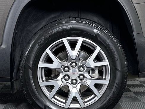 Used 2020 GMC Acadia SLT image 12