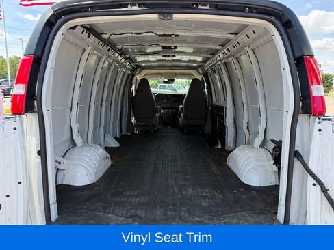 Used 2021 Chevrolet Express 3500 Work Van w/ Driver Convenience Package image 20