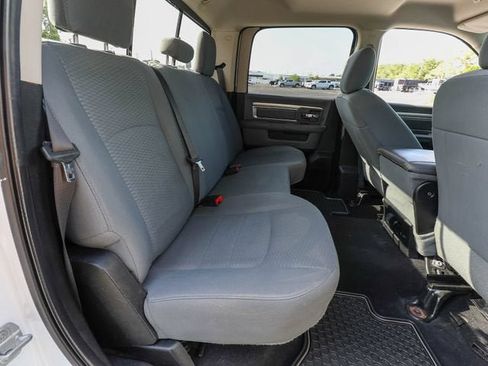 Used 2019 RAM 1500 Classic SLT RWD image 24