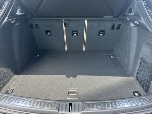 New 2025 Porsche Macan image 16