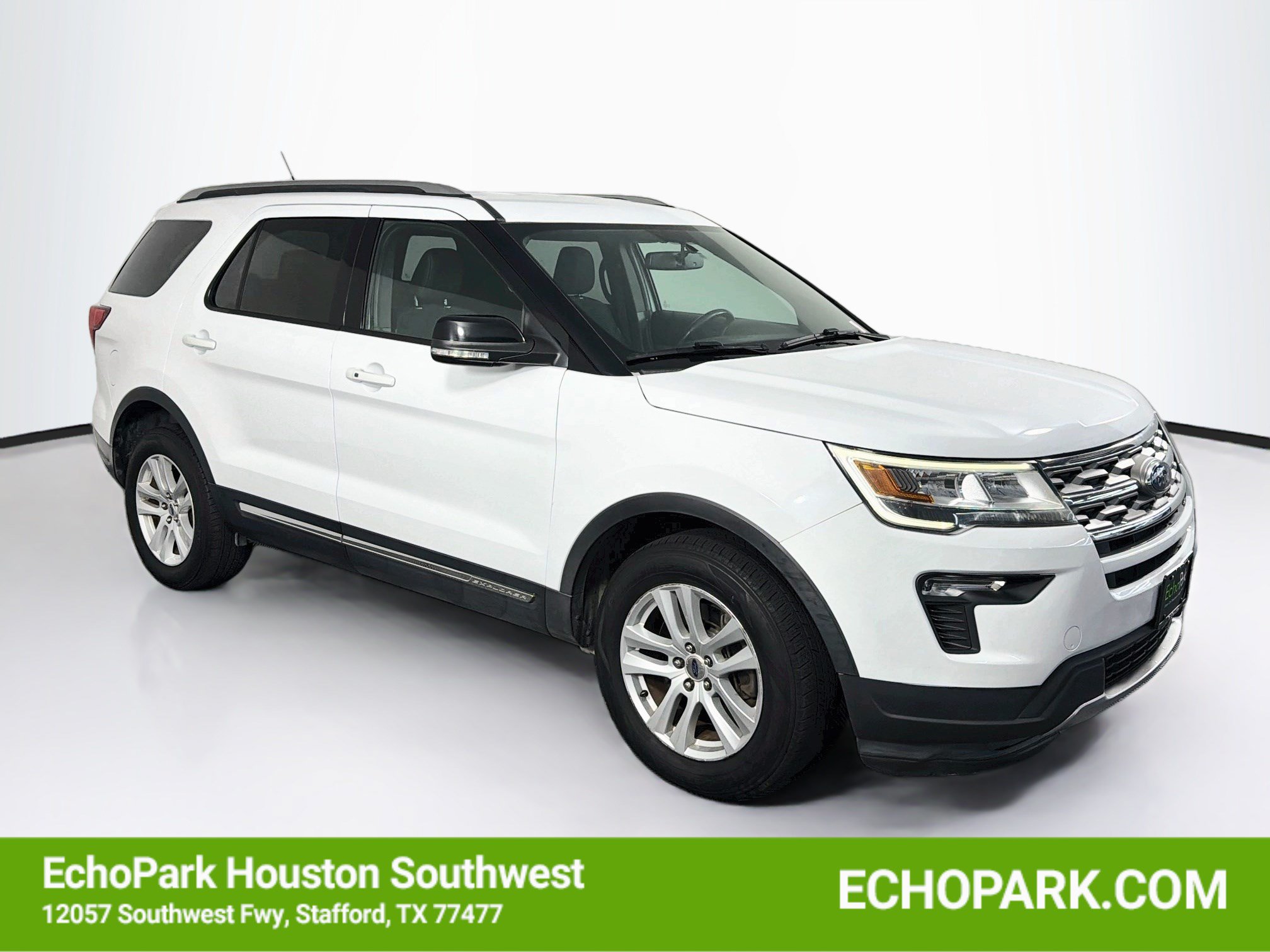 Used 2018 Ford Explorer XLT w/ Equipment Group 201A AWD/4WD image 1
