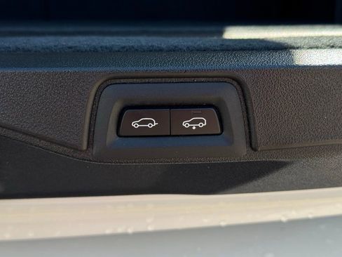 Used 2023 BMW X7 xDrive40i image 19