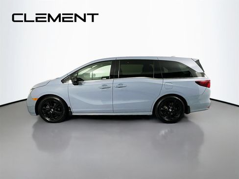 Used 2023 Honda Odyssey Sport image 6