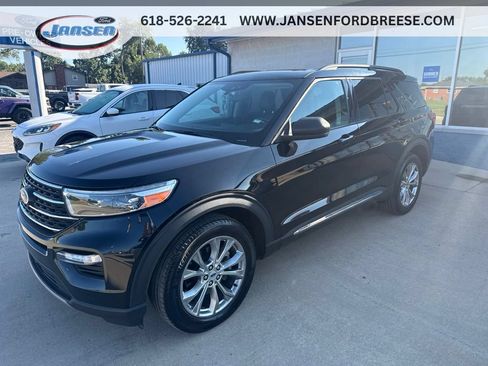 Used 2024 Ford Explorer XLT w/ Equipment Group 202A AWD/4WD image 3