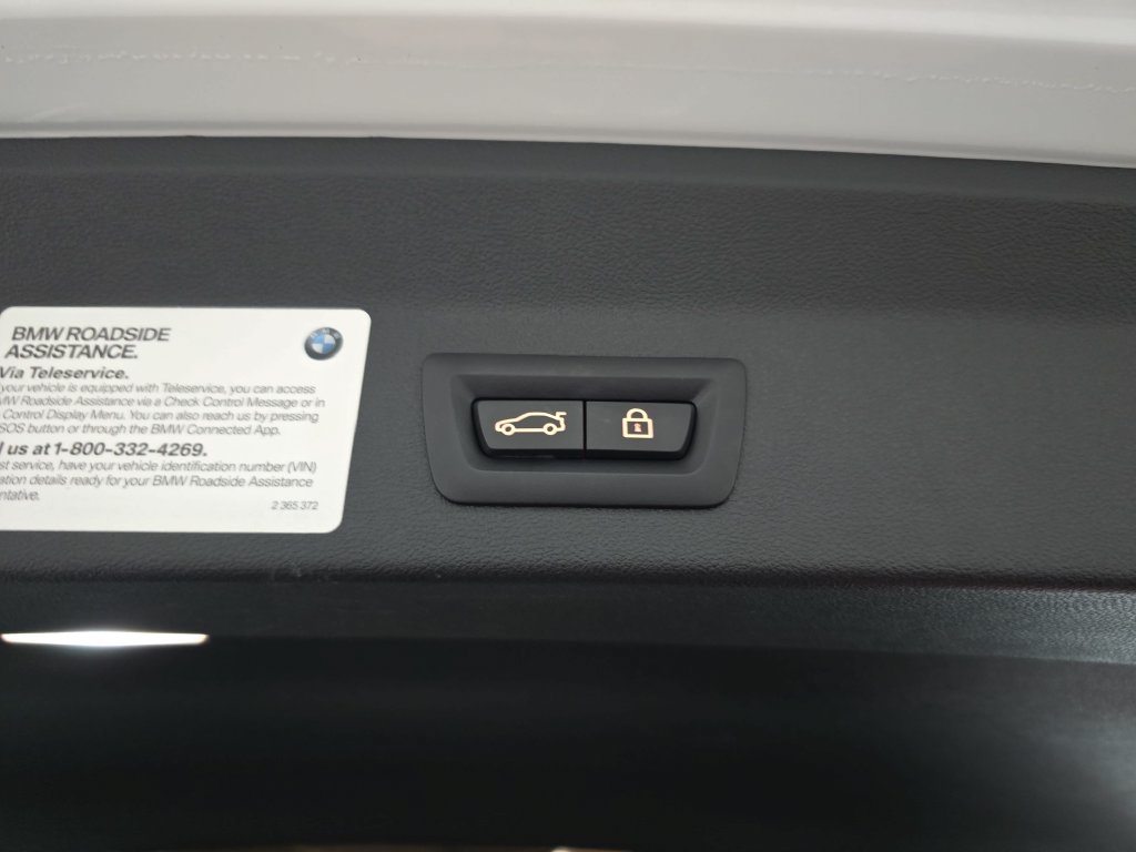 Used 2023 BMW X3 xDrive30i w/ Convenience Package AWD/4WD image 16