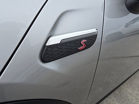 Used 2024 MINI Cooper S image 31
