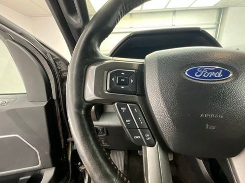 Used 2018 Ford F150 Lariat w/ Equipment Group 502A Luxury AWD/4WD image 18