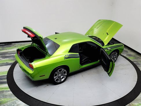 Used 2011 Dodge Challenger R/T RWD image 33