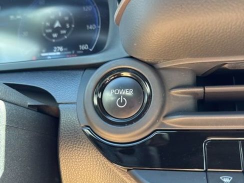 Used 2024 Toyota Crown XLE image 21