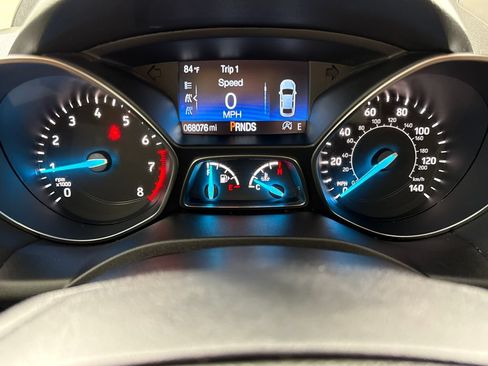 Used 2018 Ford Escape SEL w/ Ford Safe & Smart Package FWD image 15