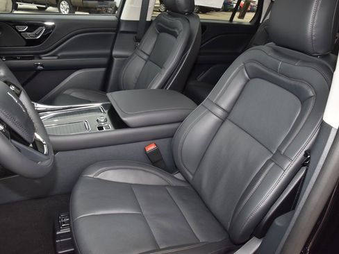 New 2026 Lincoln Aviator Reserve RWD image 33