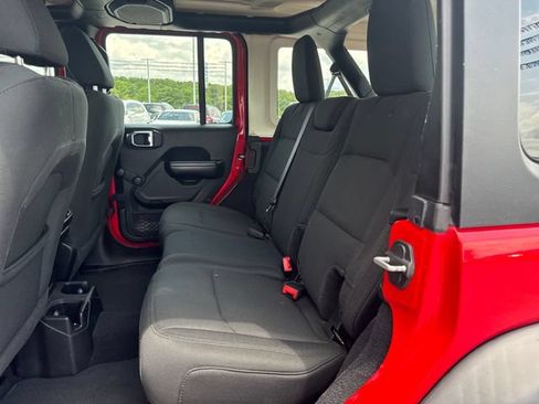 Used 2018 Jeep Wrangler Unlimited Sport AWD/4WD image 33