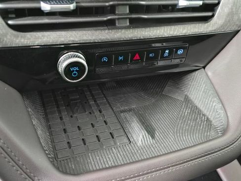 Certified 2025 Ford Explorer Platinum w/ LUX Leather Package image 35