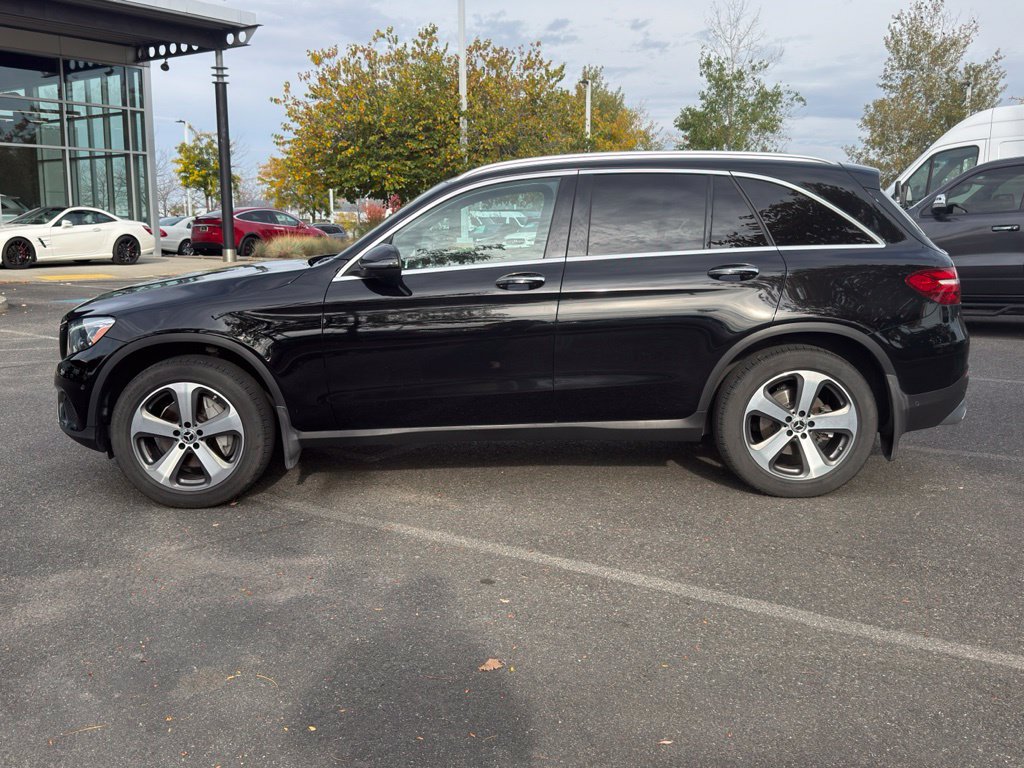 Used 2019 Mercedes-Benz GLC 300 4MATIC image 4