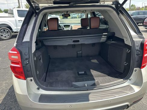 Used 2016 Chevrolet Equinox LTZ w/ Enhanced Convenience Package FWD image 11