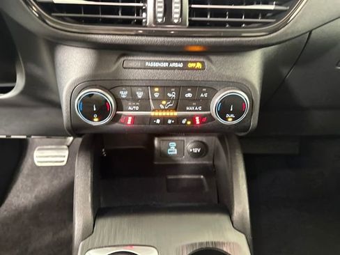 Used 2023 Ford Escape ST-Line image 23