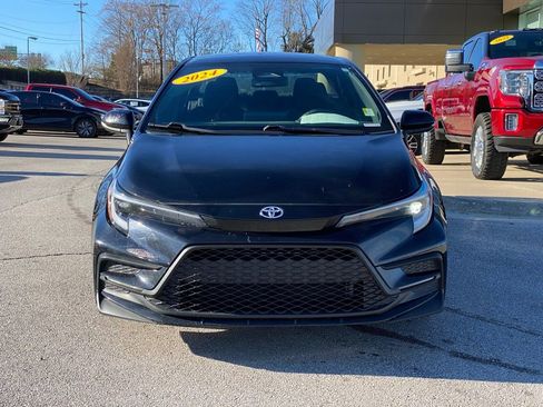 Used 2024 Toyota Corolla SE image 2