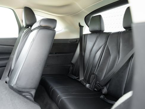 Used 2024 Acura MDX SH-AWD w/ Technology Package image 31