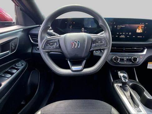Used 2025 Buick Envista Preferred FWD image 6