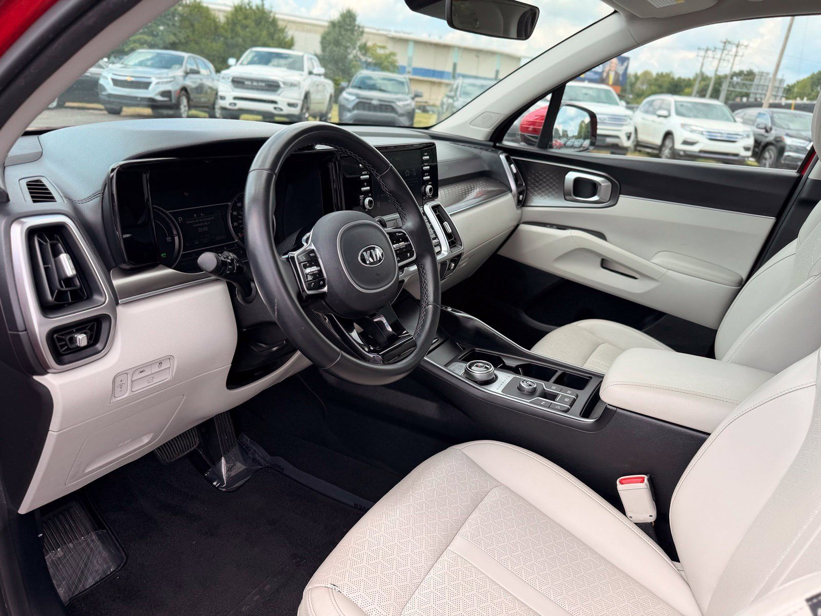 Used 2021 Kia Sorento EX FWD image 19