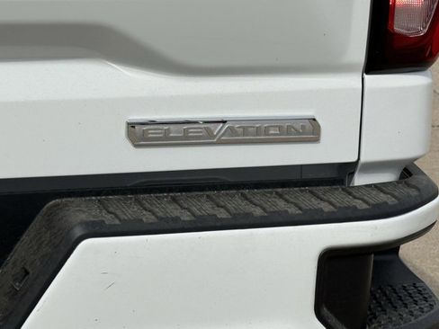 New 2026 GMC Sierra 1500 Elevation image 10