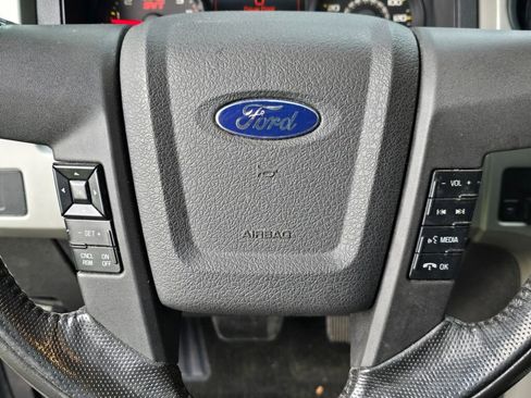 Used 2011 Ford F150 Raptor w/ SVT Exterior Graphics Pkg image 25