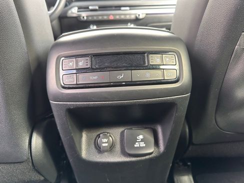 Used 2025 Hyundai Palisade Calligraphy image 20