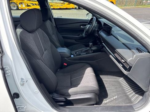 Used 2023 Honda Accord Sport image 13