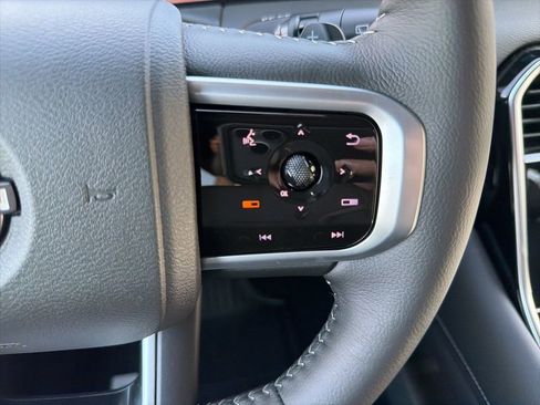 New 2026 Nissan Armada SL w/ Captain's Chari Seat Package RWD image 25