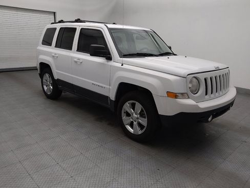 Used 2017 Jeep Patriot Sport w/ Power Value Group AWD/4WD image 11