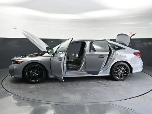 Used 2026 Honda Civic Sport image 32
