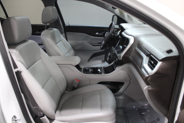 Used 2023 GMC Acadia SLT w/ Preferred Package AWD/4WD image 26