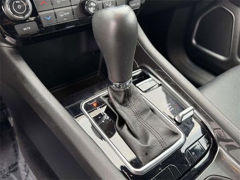 Used 2024 Jeep Compass Latitude image 6