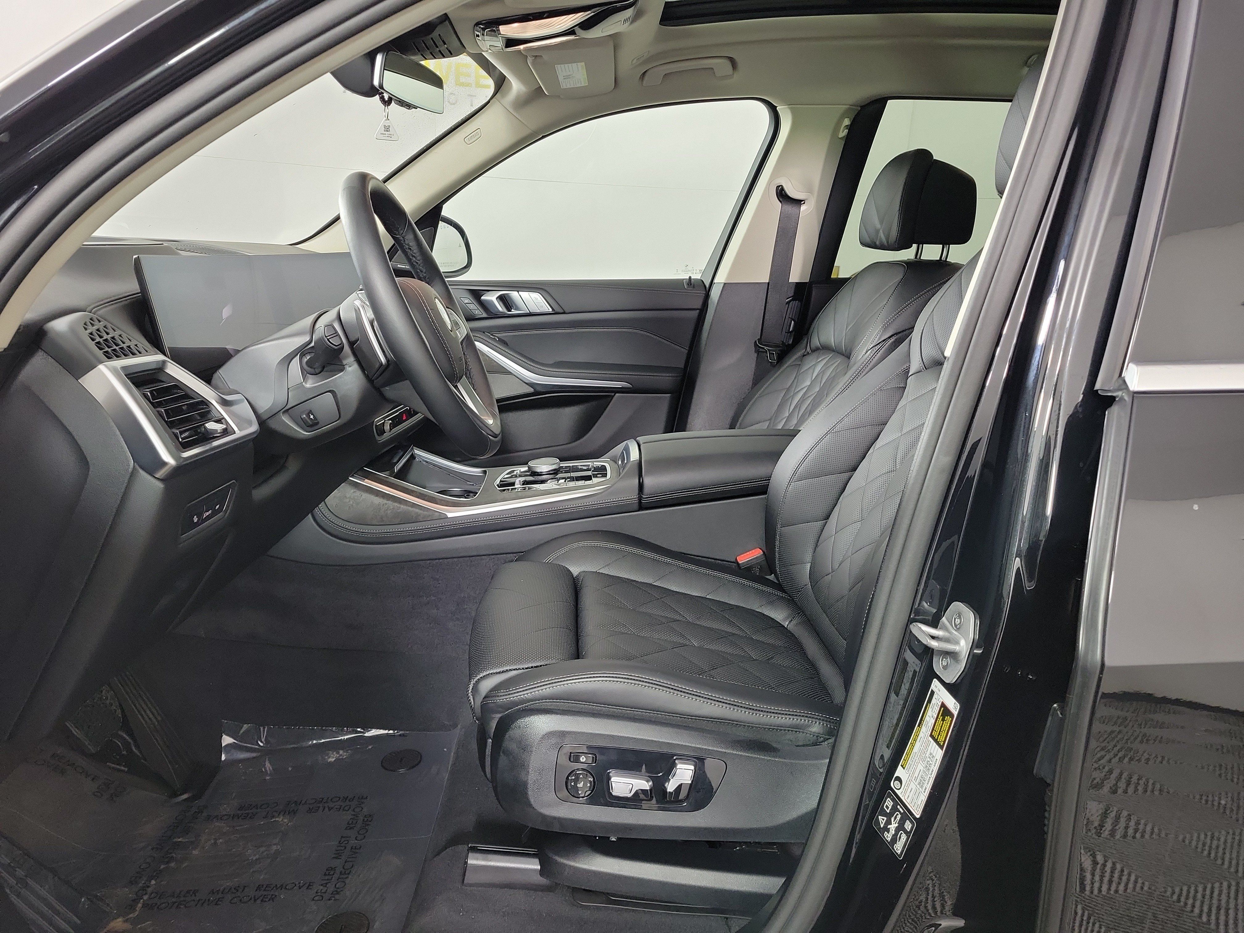 Certified 2026 BMW X7 xDrive40i AWD/4WD image 9