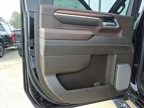 Used 2025 GMC Sierra 2500 Denali image 22