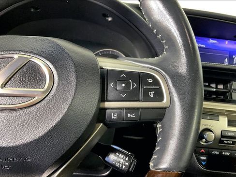 Used 2017 Lexus ES 350 w/ Luxury Package FWD image 29
