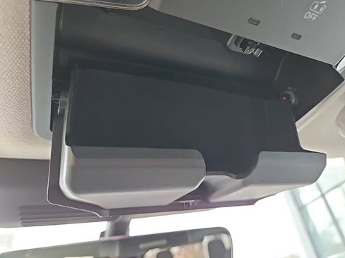 Used 2025 Mitsubishi Outlander SE image 66